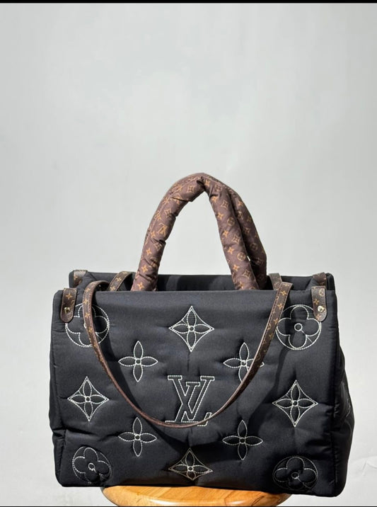 LOUIS VUITTON TOTES BAG - LV 16