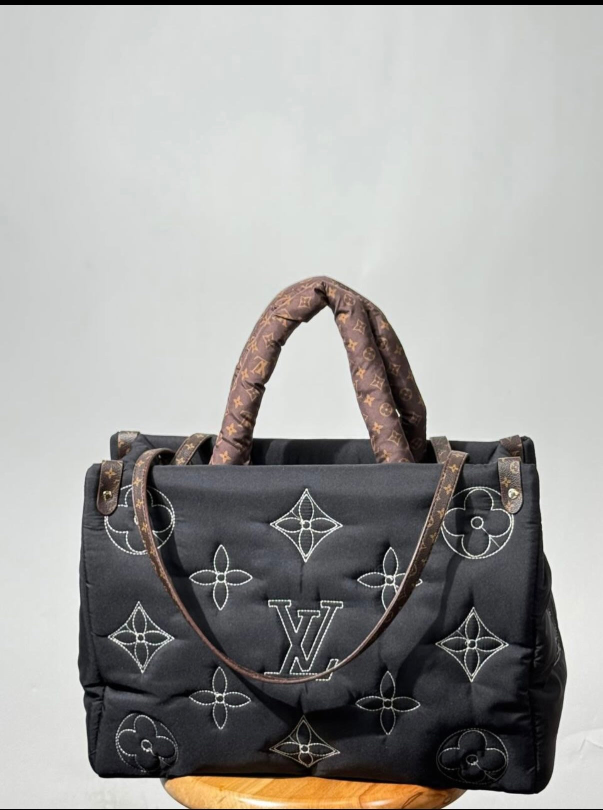 LOUIS VUITTON TOTES BAG - LV 16