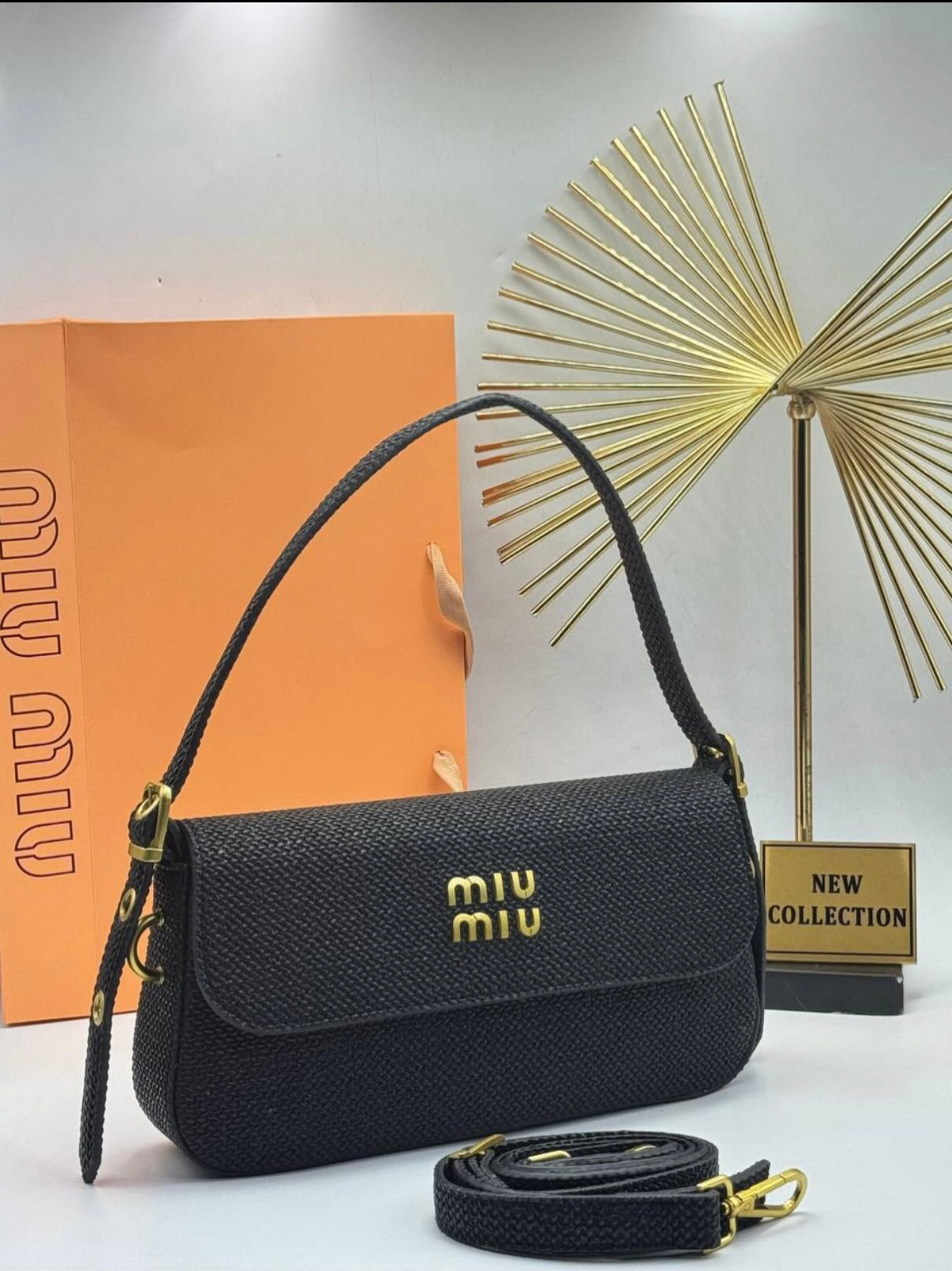 MIU MIU LEATHER HANDBAG - MM 01