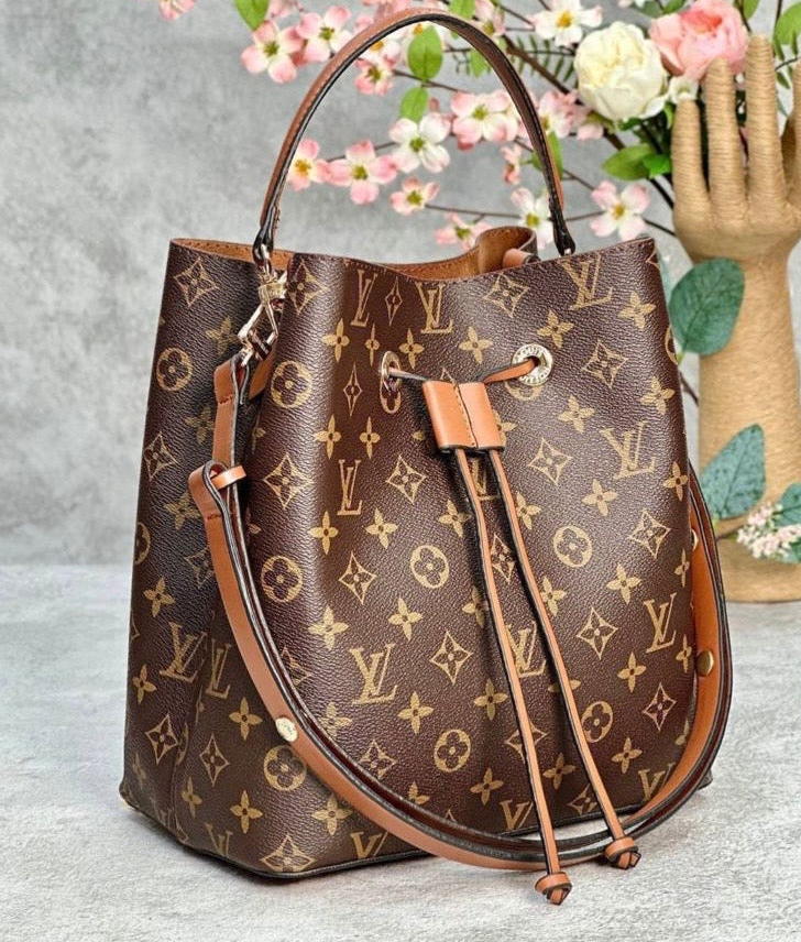 Louis Vuitton NéoNoé – Monogram Canvas Bucket Bag με Vachetta Leather-LV 08