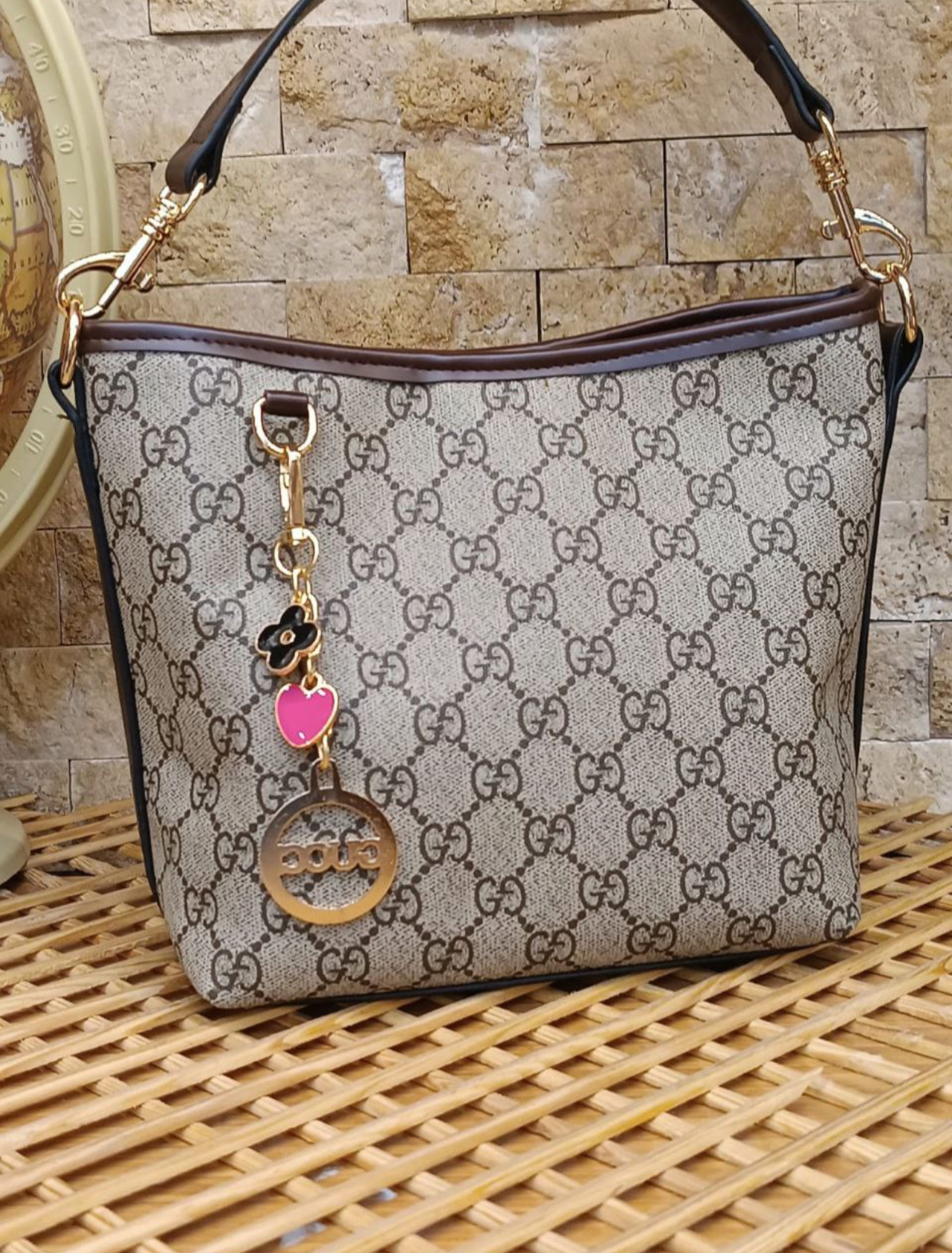 Gucci GG Supreme Shoulder Bag – Beige Classic Monogram-GC 33