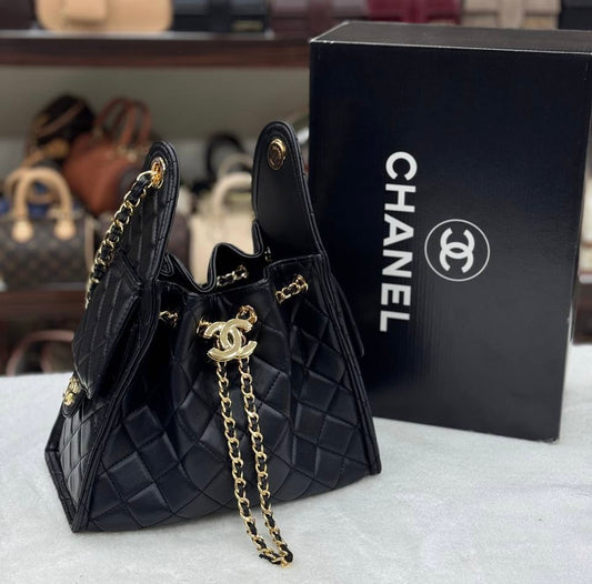 Chanel Quilted Drawstring Tote-Style – Μαύρη Bucket Bag - CH 43