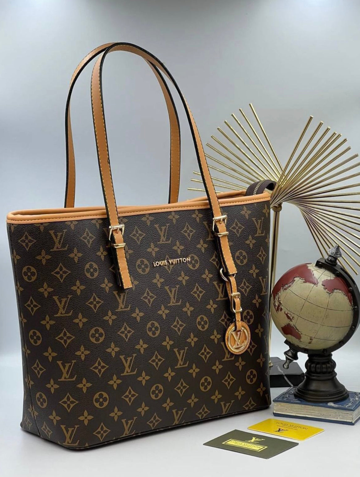 Louis Vuitton Neverfull- LV 02